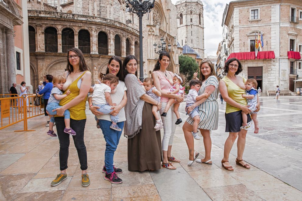 PHOTO: A group of women pose while breastfeeding in Spain.
