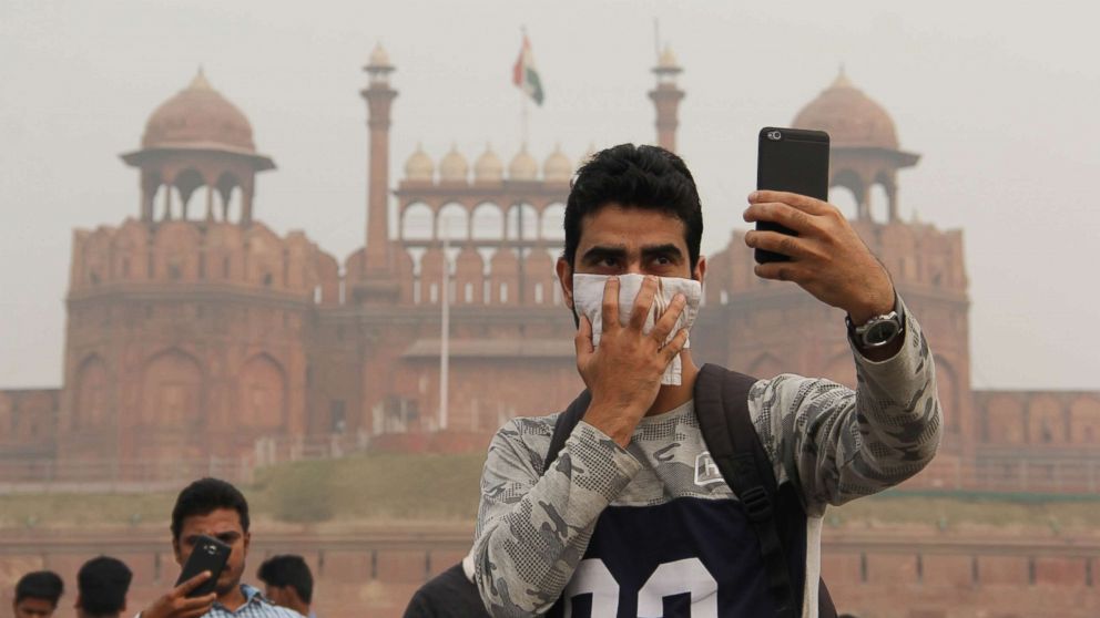 PHOTO: Young people take selfies in front of The Red Fort in Delhi on Nov. 12, 2017.