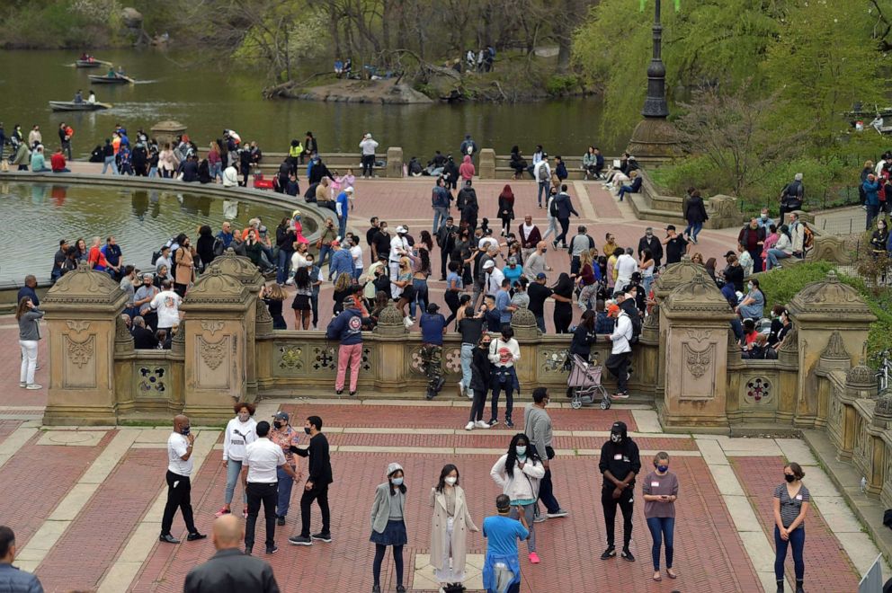 PHOTO: New Yorkers enjoy springtime in Central Park, April 18, 2021.
