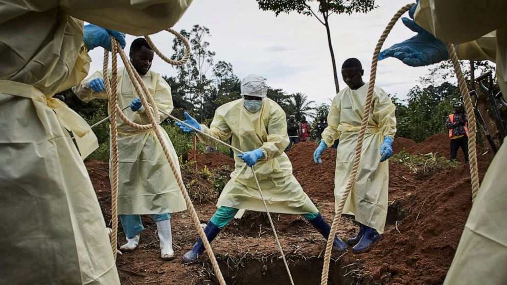 PHOTO: Health workers lower the coffin of an Ebola victim in Beni, North Kivu province, Democratic Republic of the Congo, Aug. 29, 2019.