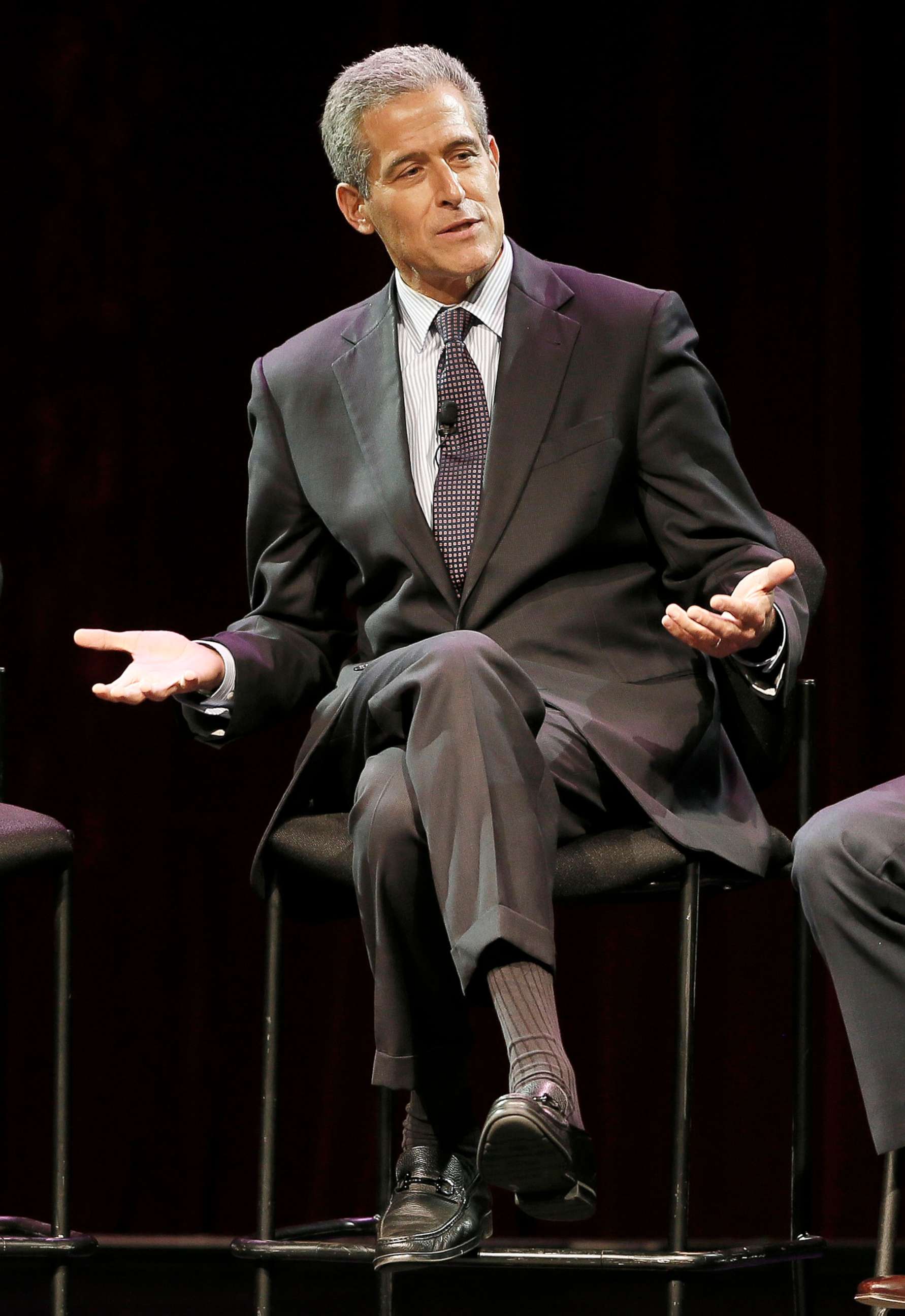 PHOTO: Richard Besser speaks during a town hall meeting in Dallas, Oct. 15, 2014