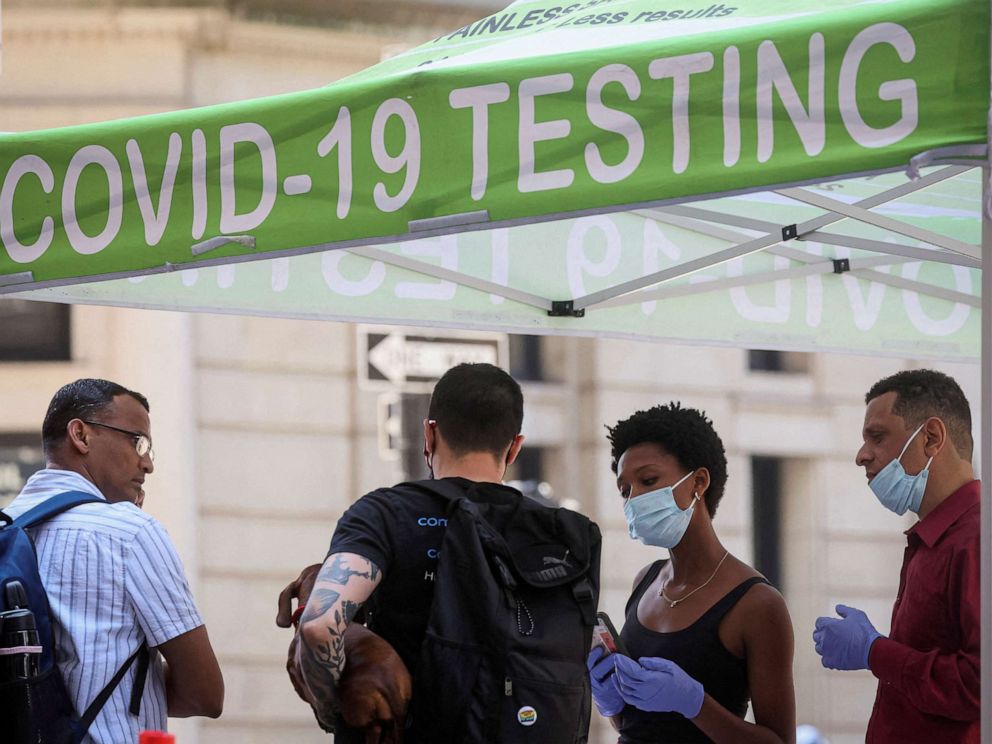 PHOTO: People wait to take coronavirus disease (COVID-19) tests at a pop-up testing site in New York City, July 11, 2022.