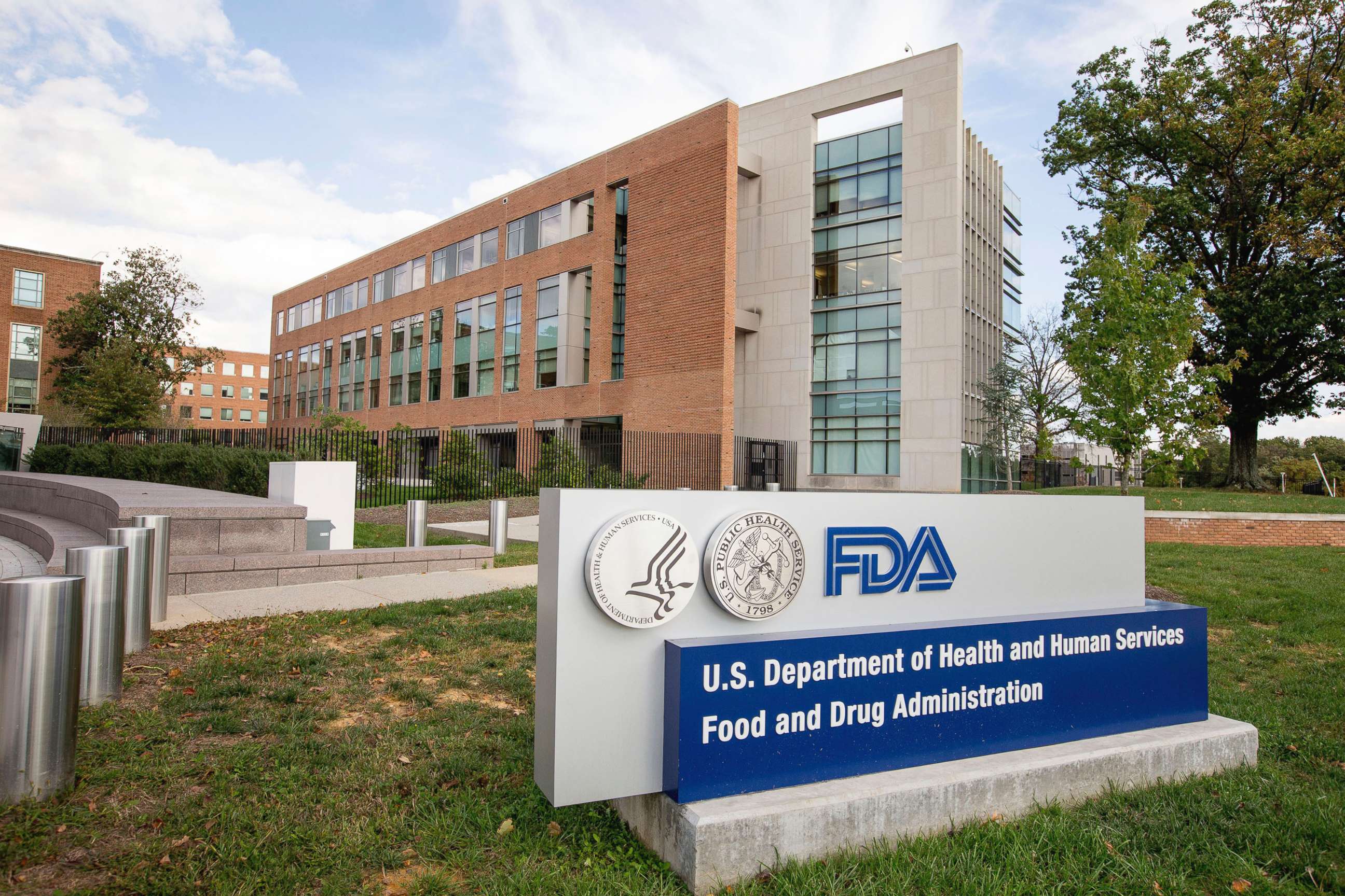 PHOTO: The U.S. Food & Drug Administration campus in Silver Spring, Md seen Oct. 14, 2015.