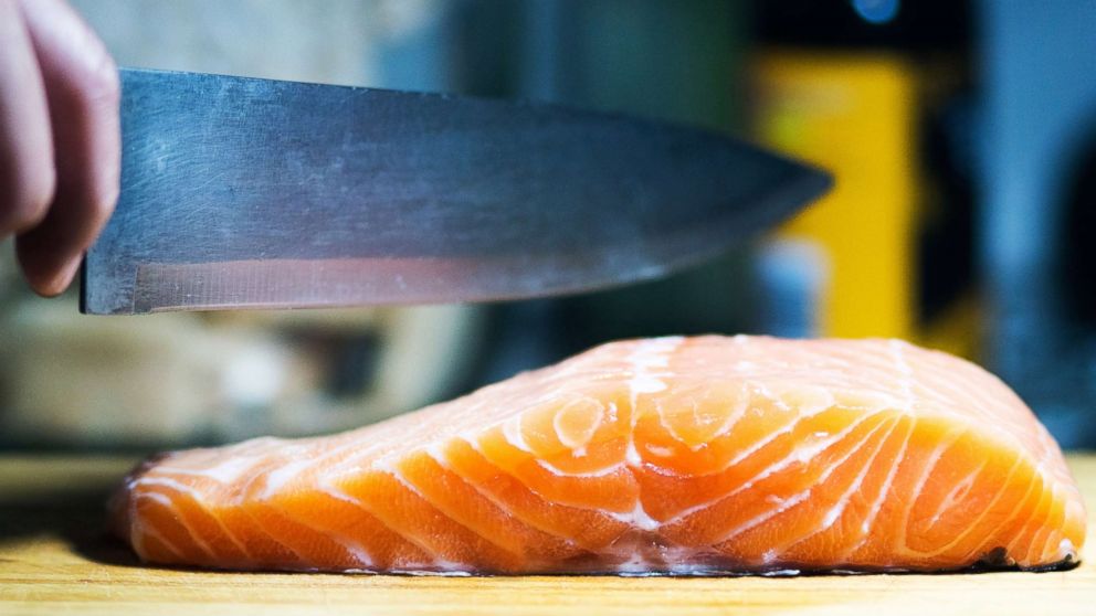 How can smelling fish cause an allergic reaction? Here's everything you ...