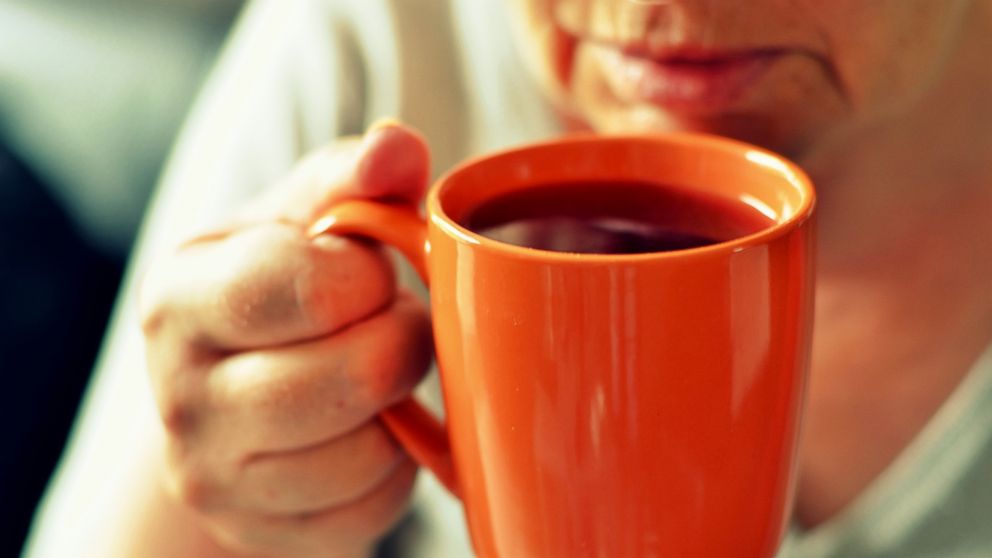 PHOTO: Drinking tea may prevents colds. 