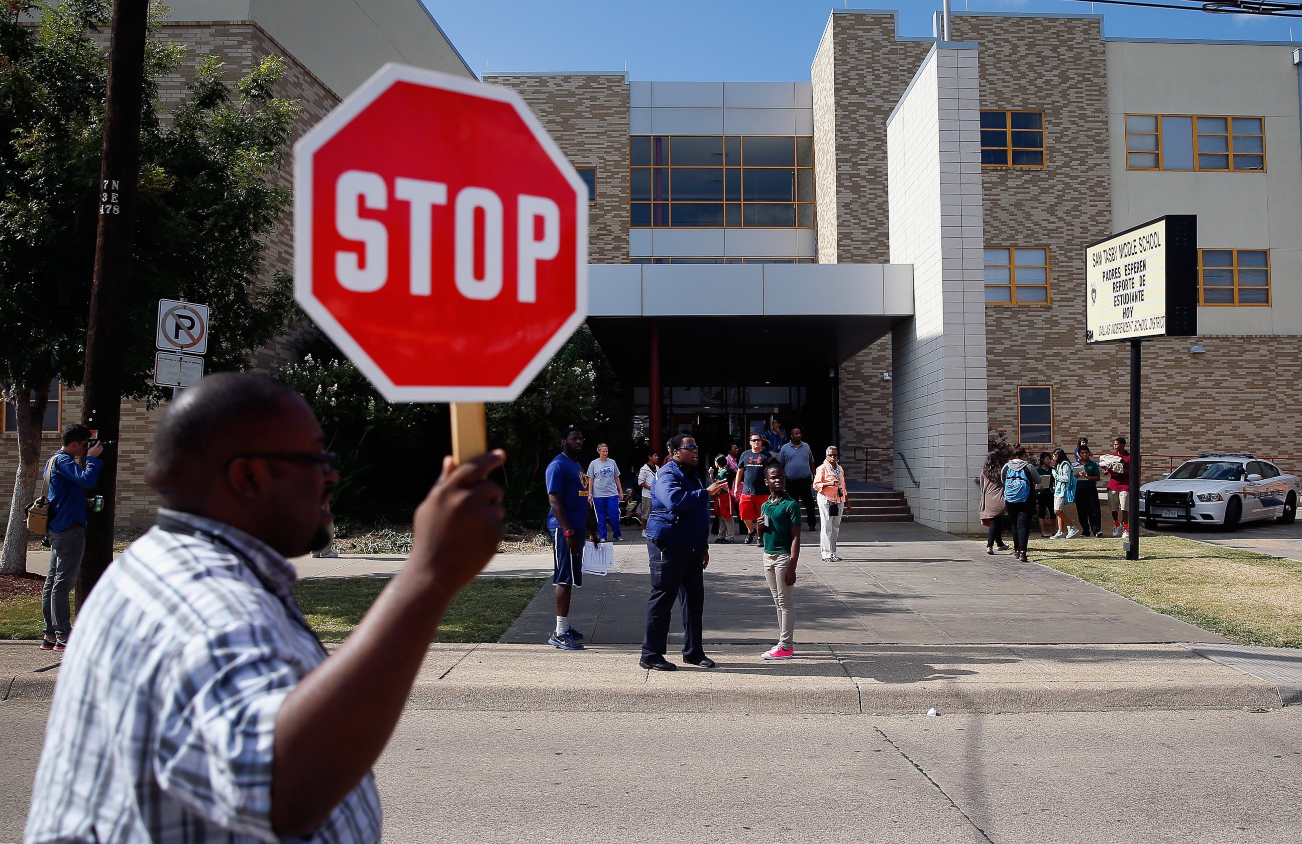 PHOTO: Students are dismissed from Sam Tasby Middle School on Oct. 1, 2014 in Dallas, Texas.