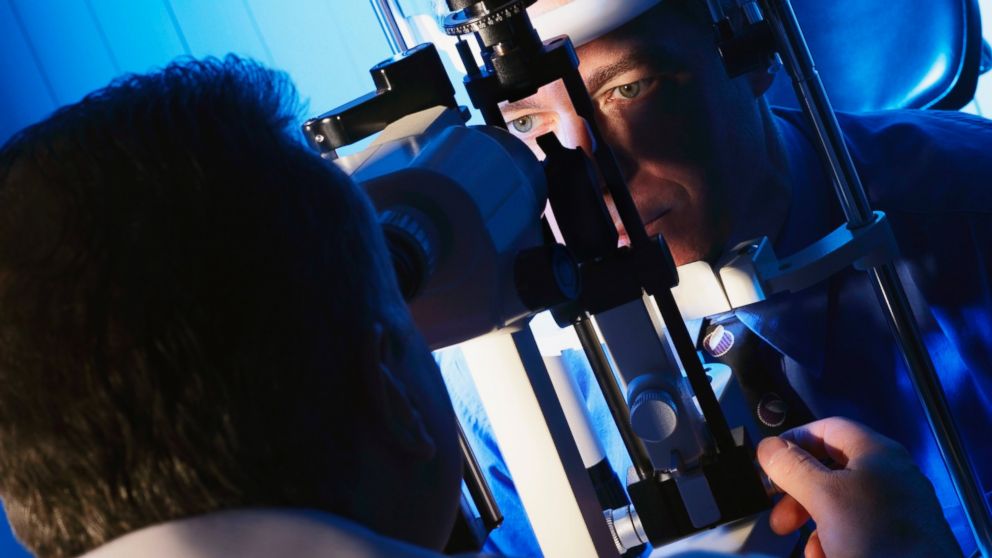 Your eyes' vessels can help identify hidden health dangers.