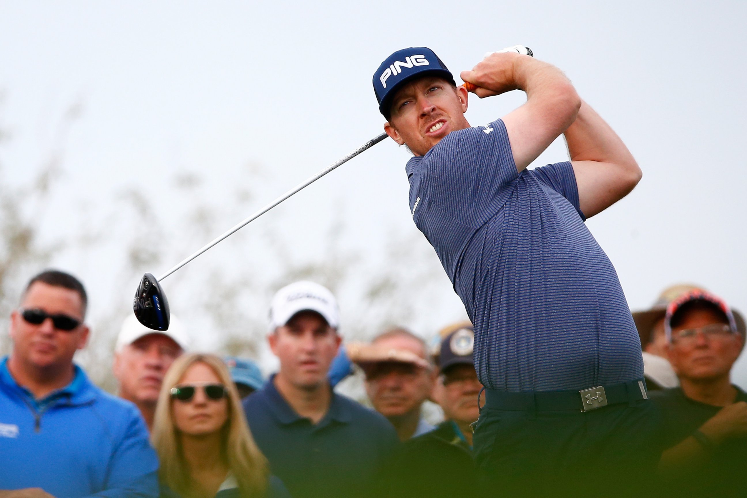 PHOTO: Hunter Mahan hits a tee shot during the first round of the Waste Management Phoenix Open at TPC Scottsdale on Jan. 29, 2015 in Scottsdale, Ariz.
