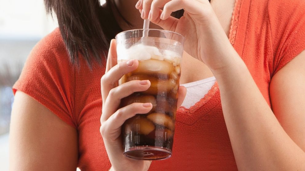 Tufts University researchers believe that sugar-sweetened drinks contribute to an estimated 184,000 deaths per year.