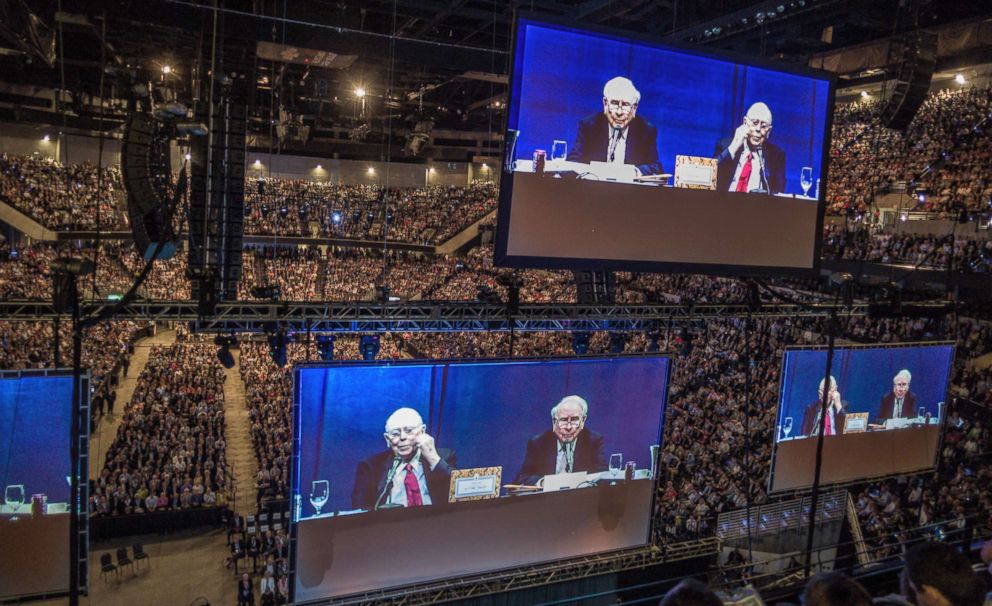 PHOTO: Berkshire Hathaway Chairman and CEO Warren Buffett and his Vice Chairman Charlie Munger, are seen on large screens, as they preside over the Berkshire Hathaway shareholders meeting in Omaha, Neb., May 6, 2017. 