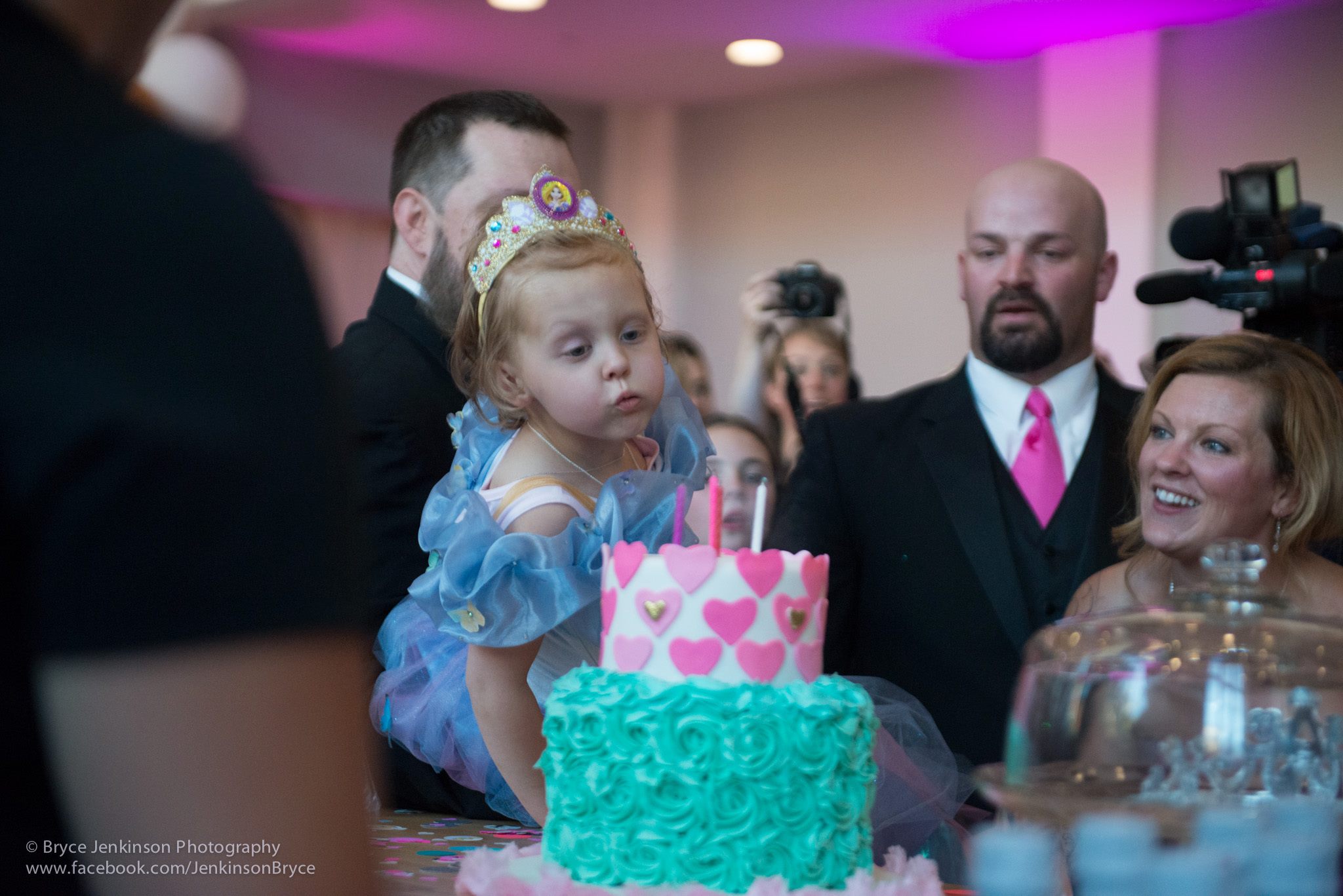 PHOTO: Girl with incurable cancer has blowout birthday party for 5th birthday. 
