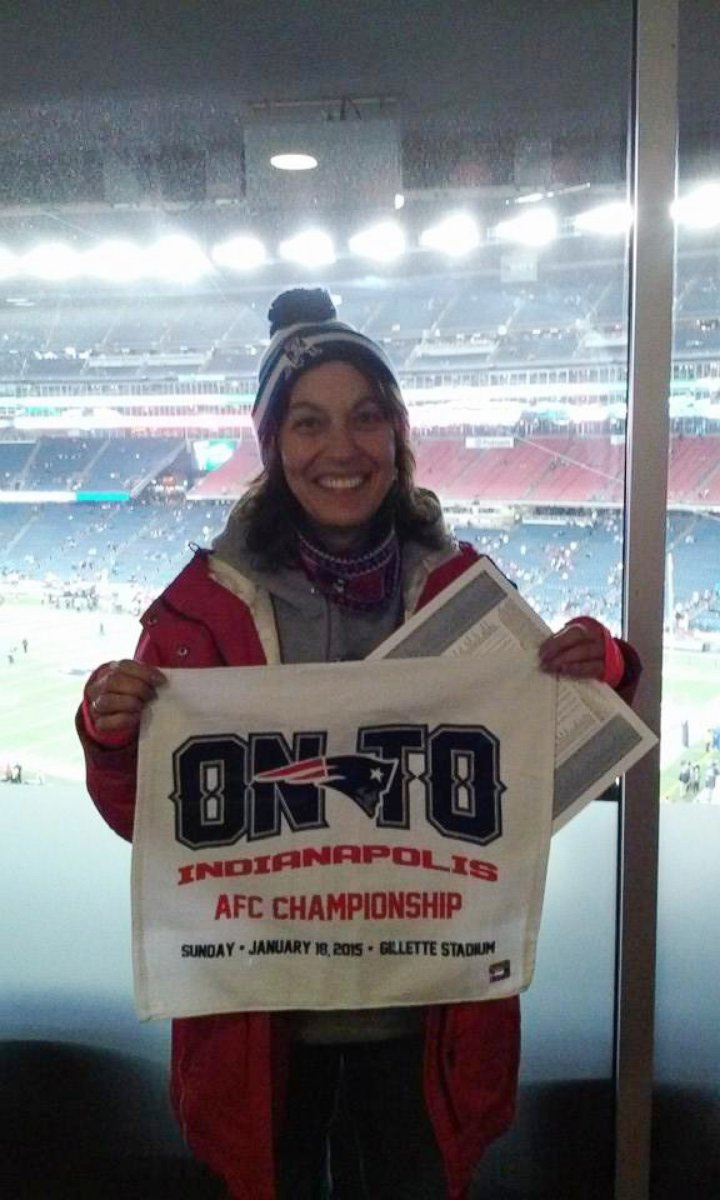 PHOTO: Caption: Cathy Nichols, terminally ill Patriots fan at playoff game in January, 2015.