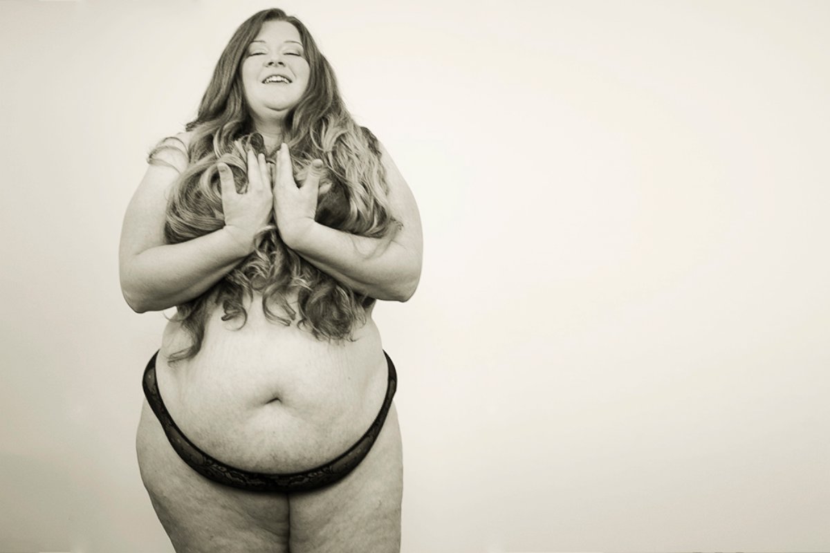 Puffy face, droopy boobs and stretch marksthat's my post-baby reality':  New mum makes inspiring photo post about why she's happy not to 'bounce  back