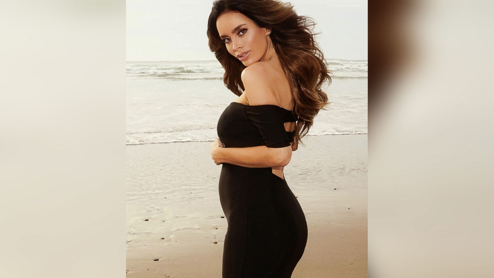 Pregnant Model Sarah Stage's Tiny Belly Causes Social Media Uproar