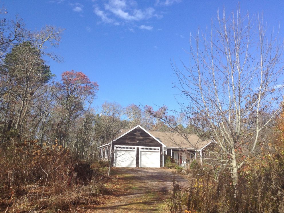 PHOTO: Sue Hobart abandoned this ranch in Falmouth last year and has since been diagnosed with wind turbine syndrome.