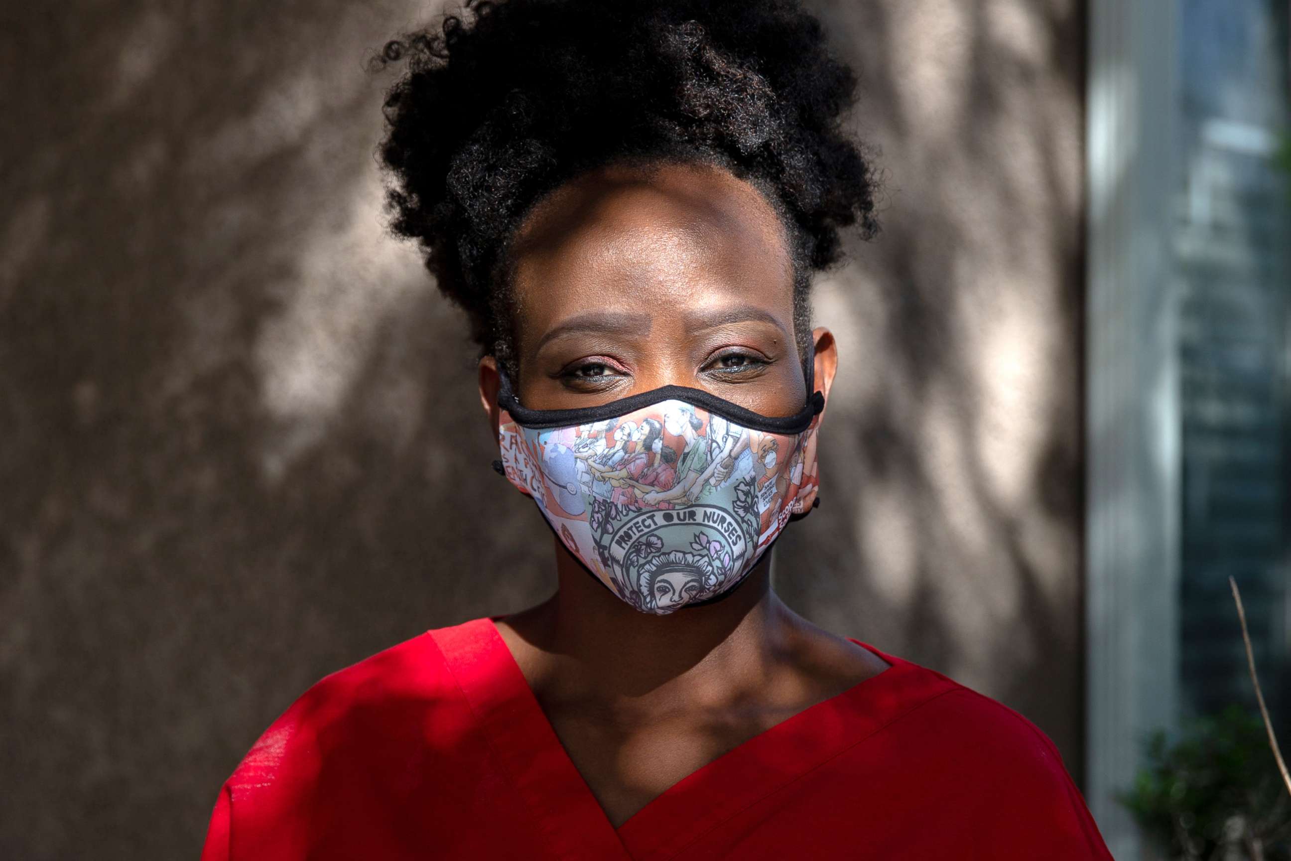 PHOTO: Mawata Kamara works as a nurse at San Leandro Hospital in San Leandro, Calif., where visitors have twice made gun threats against staffers in the emergency department since the pandemic began.