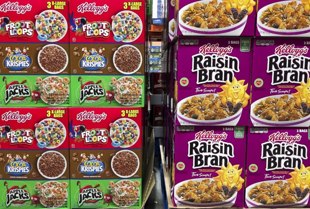 PHOTO: Boxes of Kellogg's cereals including Froot Loops, Cocoa Krispies and Raisin Bran are seen at a store in Arlington, Va., Dec. 1, 2016.