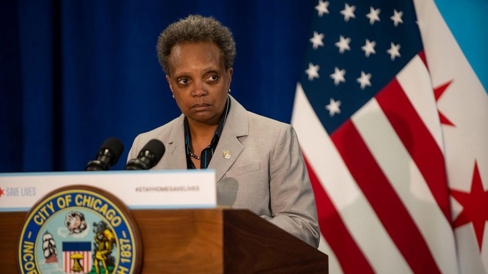 African Americans in Chicago face double scourge: Coronavirus and gun violenc thumbnail