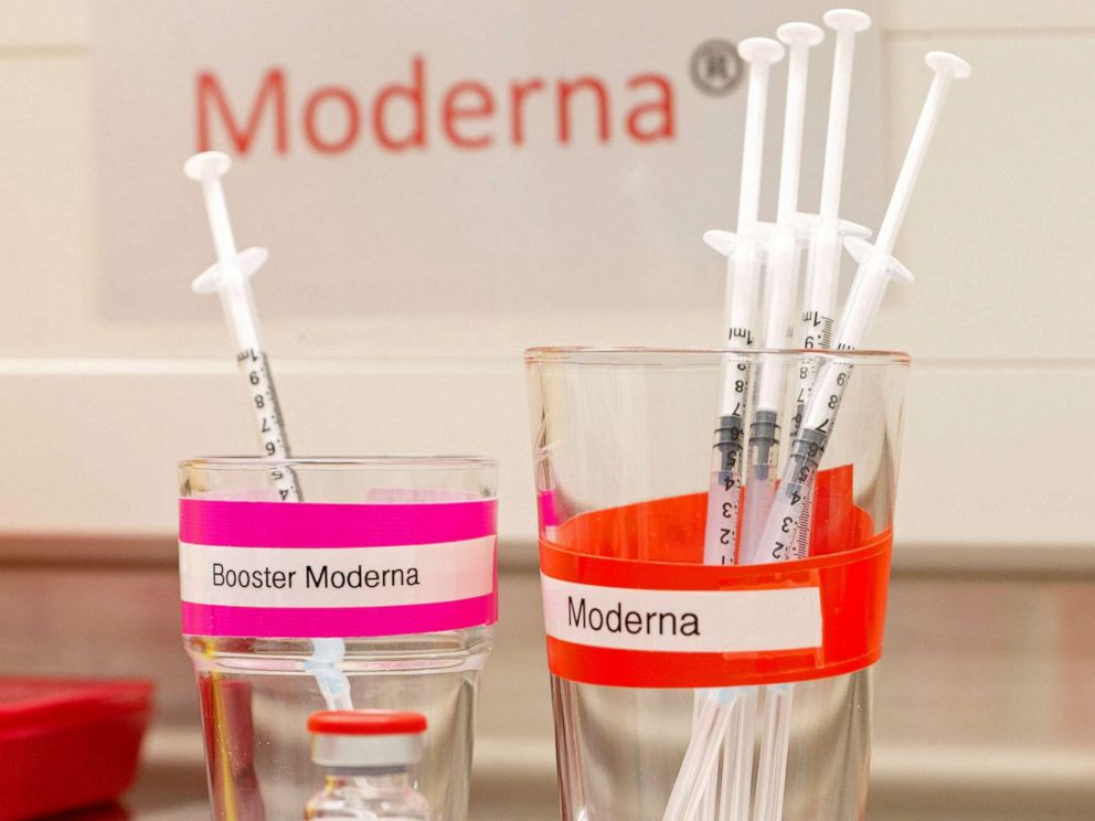 PHOTO: Syringes filled with booster and full doses of Moderna's COVID-19 vaccine are prepared at the vaccination reference center at the Epidemiology, Biostatistics and Prevention Institute in Zurich, Nov. 17, 2021.