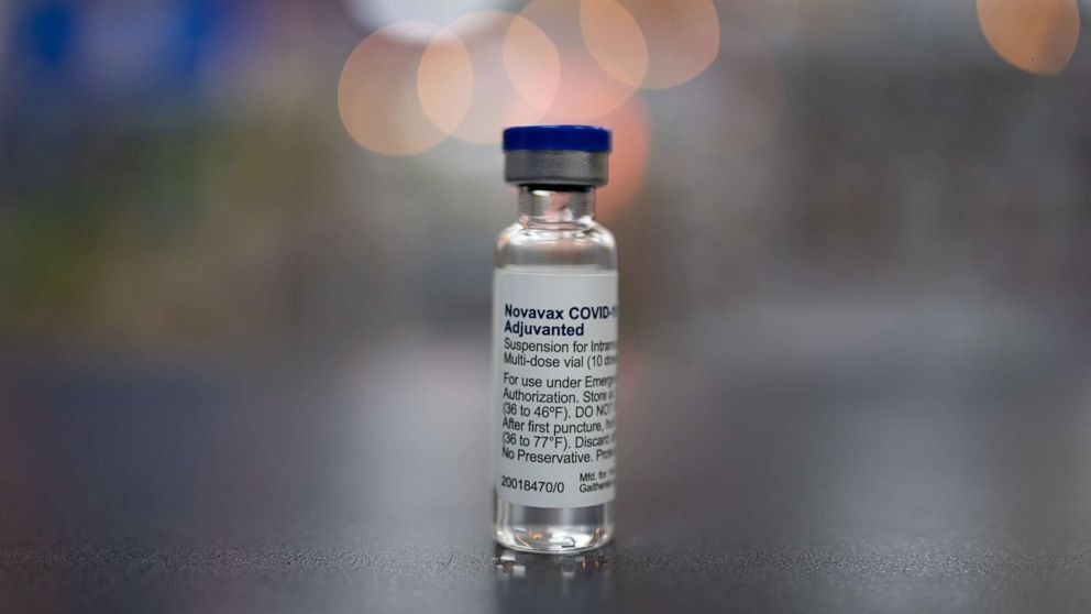 Photo: A vial of the Novavax Covid-19 vaccine is arranged at a pharmacy on August 1, 2022 in Schwanksville, Pennsylvania.