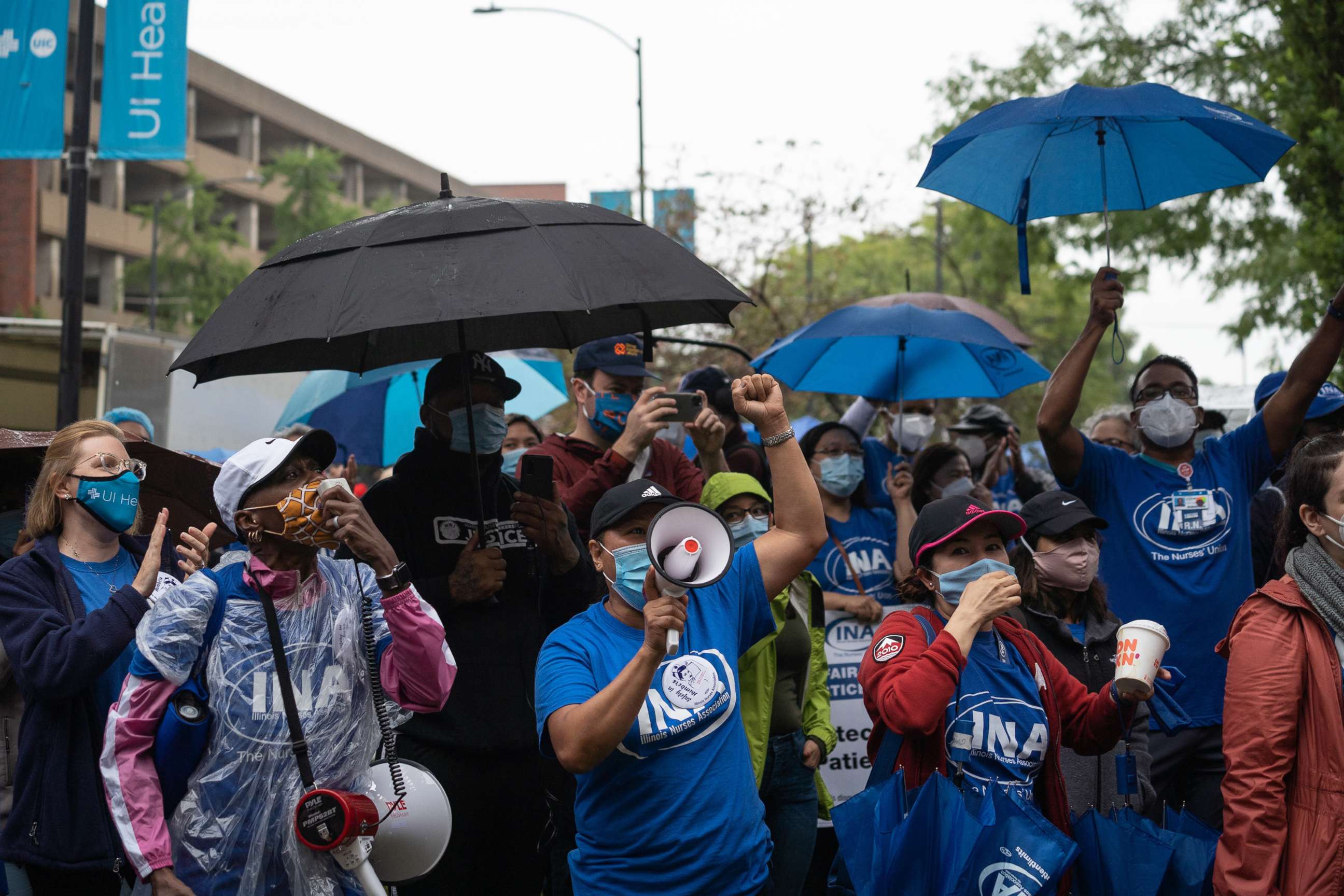 PHOTO: Nurses at the University of Illinois Hospital (UIH) rally on the first day of their strike in Chicago on Sept. 12, 2020.