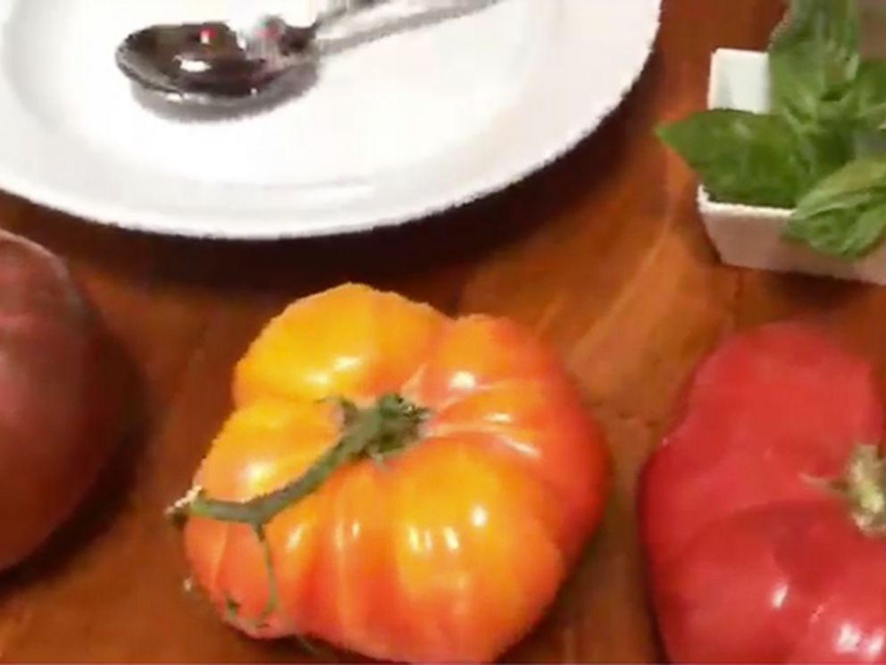 PHOTO: ABC News discusses organic eating and cooking with chef Tara Punzone.