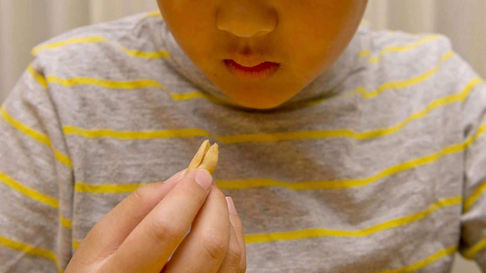 PHOTO:Michael Lee takes his peanut-allergy treatment: consuming a precisely measured dose of peanuts. The program began with a tiny amount of peanut powder mixed into liquids or soft foods in Sacramento, Calif., June 19, 2014.