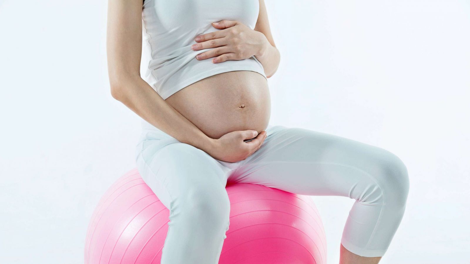 PHOTO: A pregnant woman sits on a fitness ball in this undated file photo.