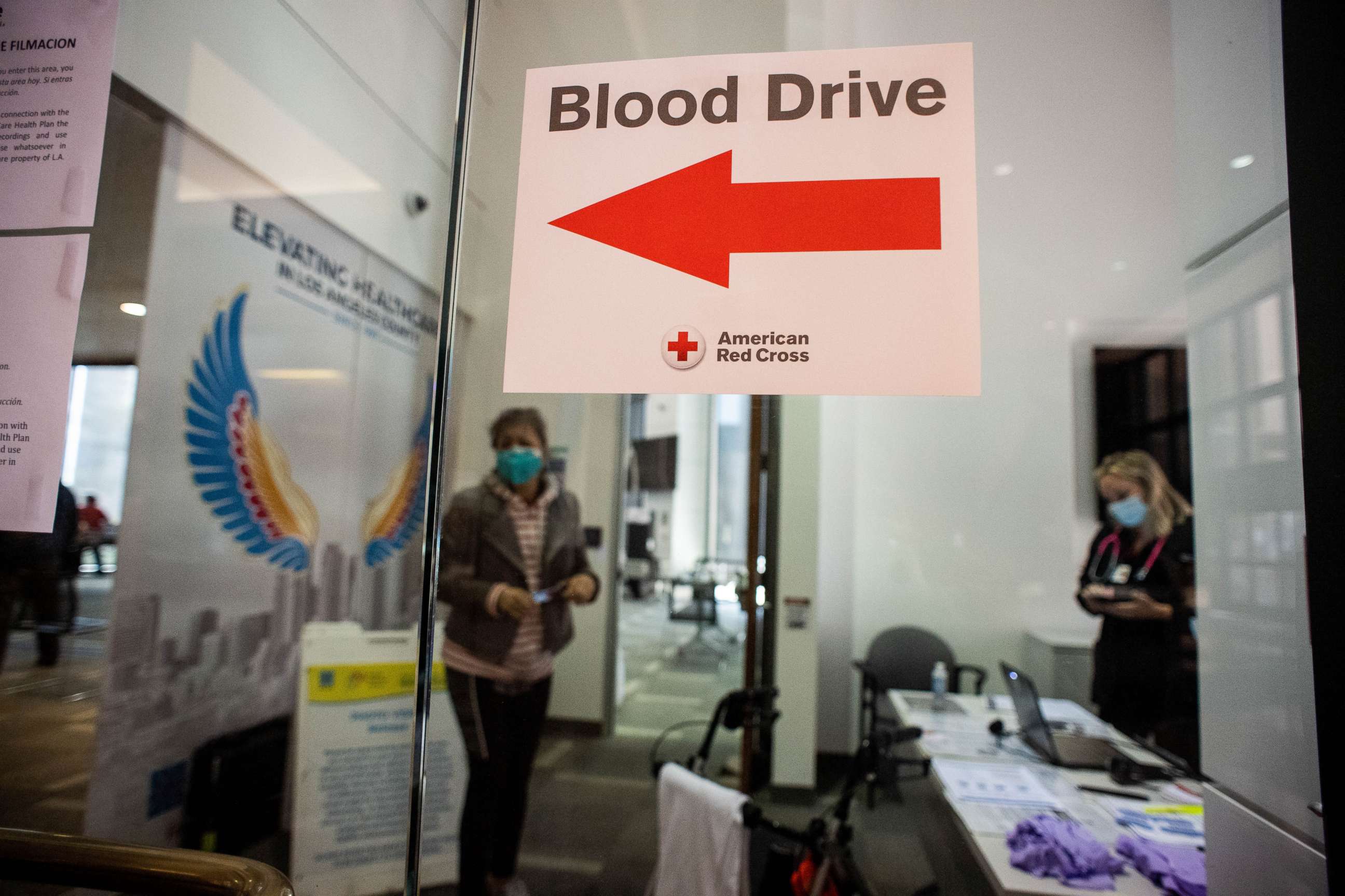 PHOTO: The Red Cross and L.A. Care Health Plan hold a blood drive in Los Angeles amidst a shortage of blood donations during the pandemic, March 23, 2021.