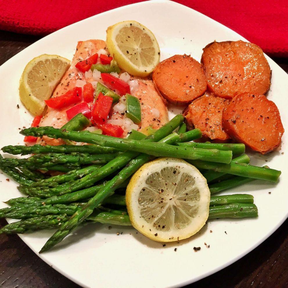 PHOTO: Celebrity trainer Jeannette Jenkins shared a recipe for wild Alaskan salmon with sweet potatoes and asparagus.
