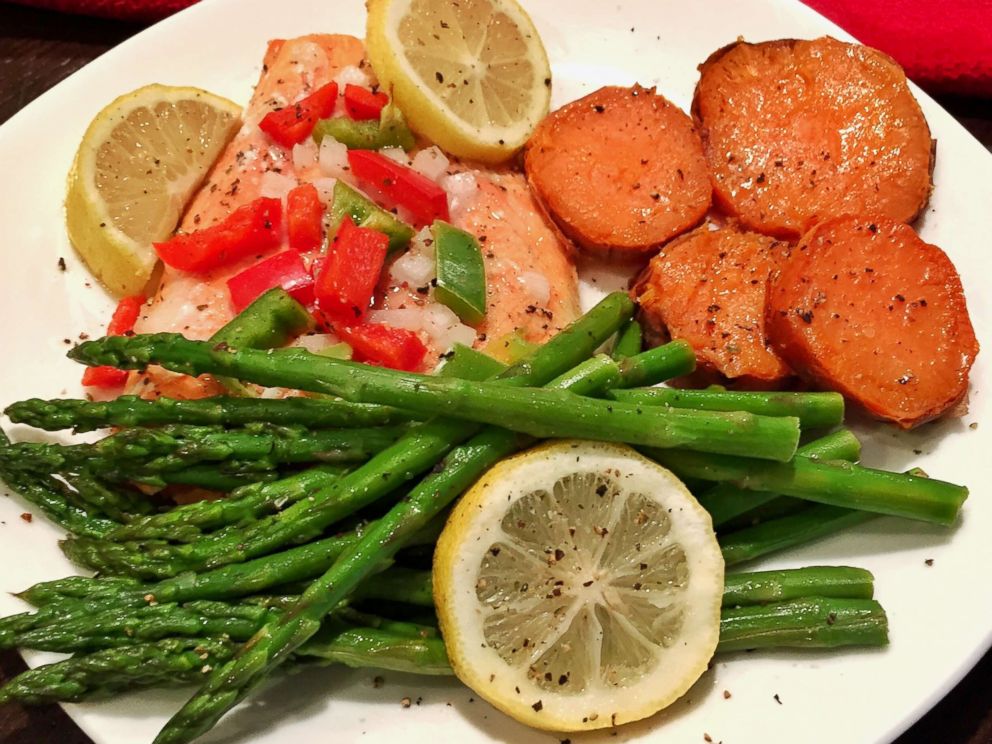 PHOTO: Celebrity trainer Jeannette Jenkins shared a recipe for wild Alaskan salmon with sweet potatoes and asparagus.