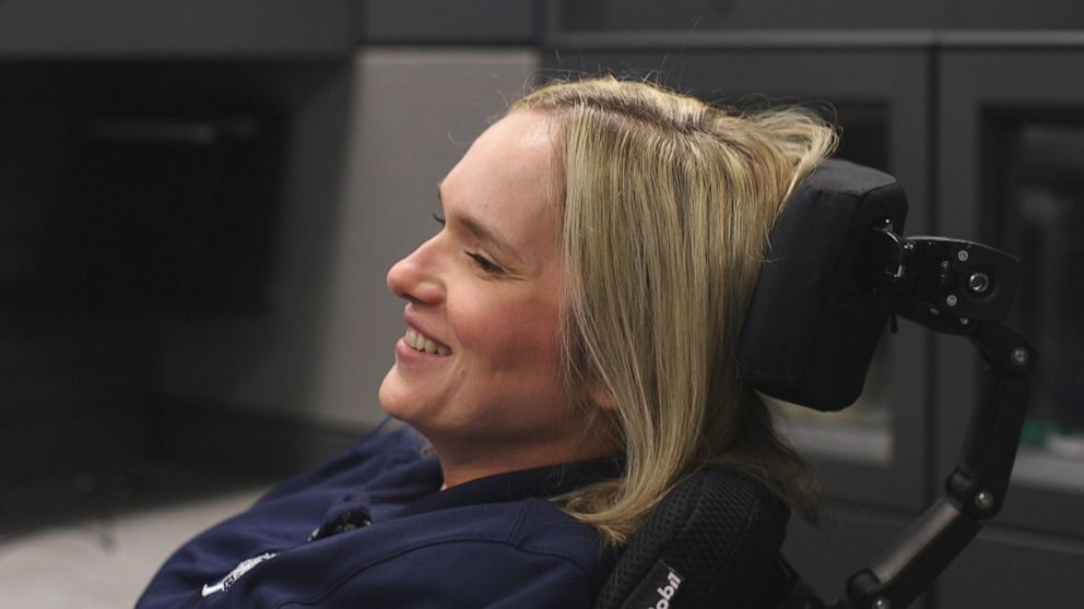 PHOTO: Three years ago, bodybuilder and undercover detective for the Kansas City Vice Squad Sarah Olsen began experiencing her first symptoms of ALS.