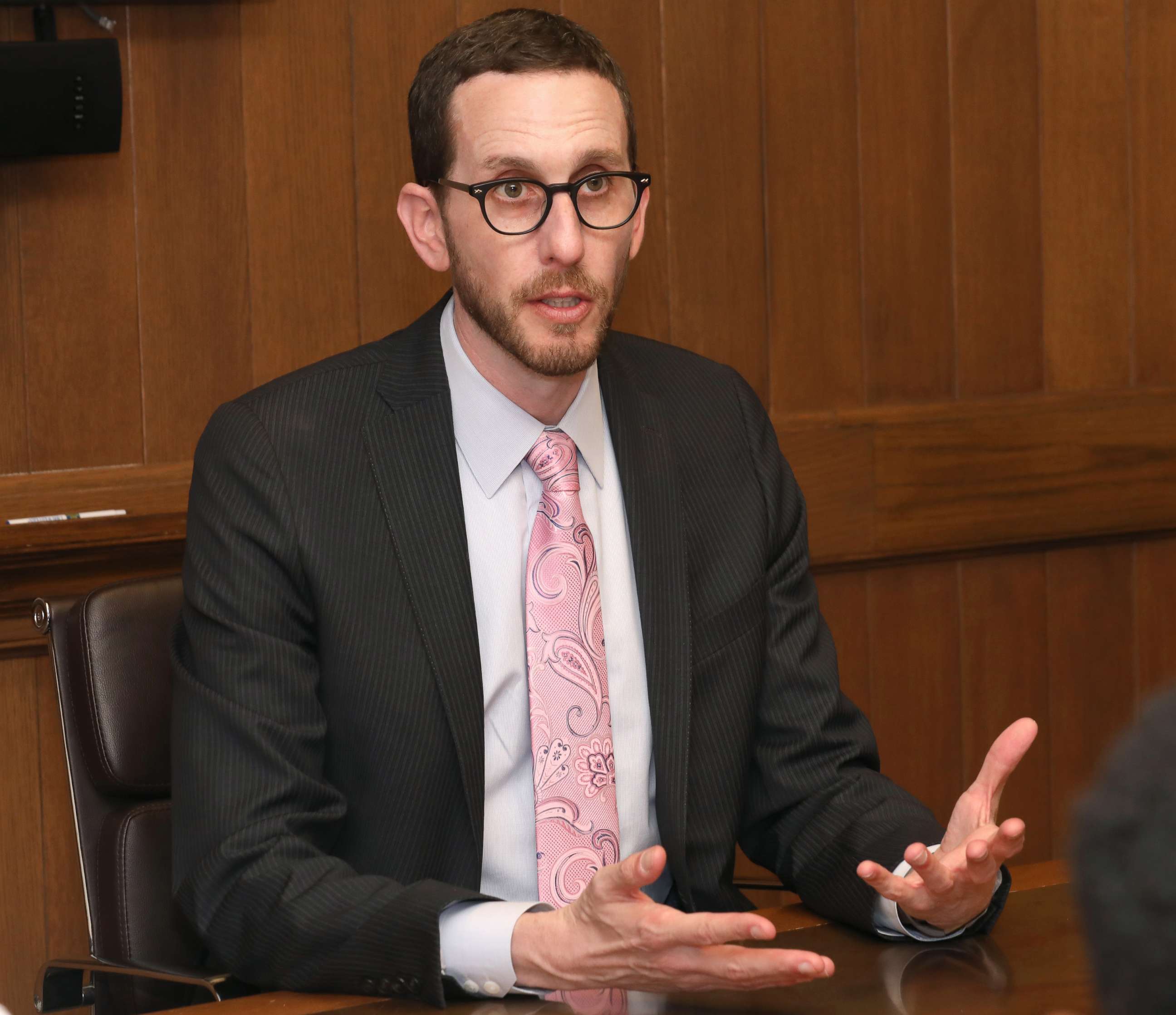 PHOTO: Sen. Scott Wiener talks to the editorial board at the San Francisco Chronicle on Jan. 10, 2020, in San Francisco, Calif.
