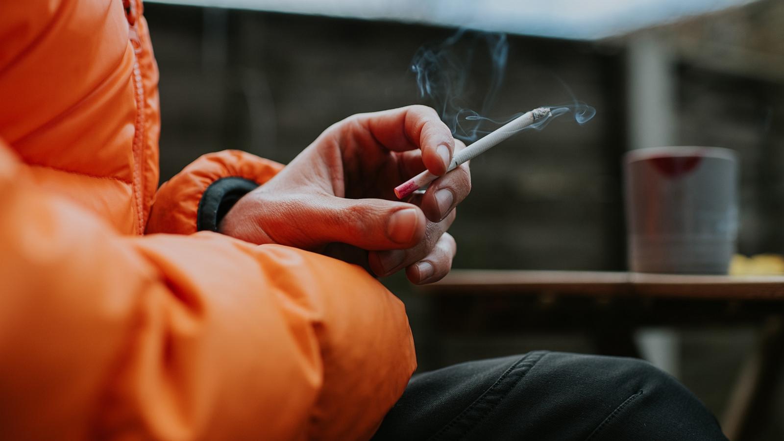 vuse go pod refill Which Is Better To Smoke Cigarettes Or Vape Smoking cigarettes vs. vaping:  UK health campaign shows how much worse cigarettes are