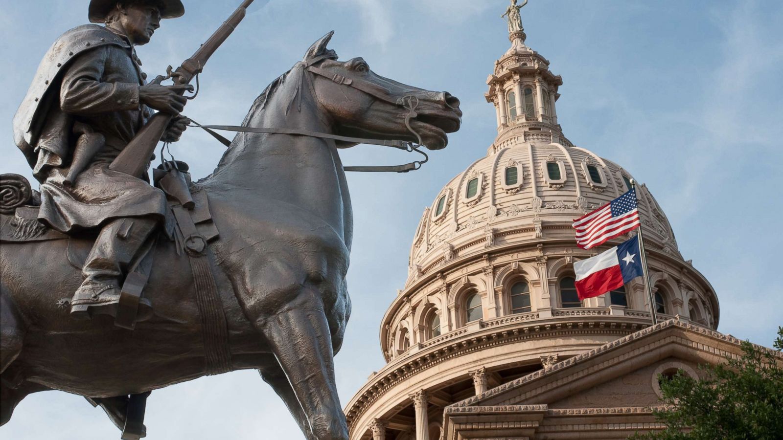 Houston Texans - Everything's bigger in Texas.