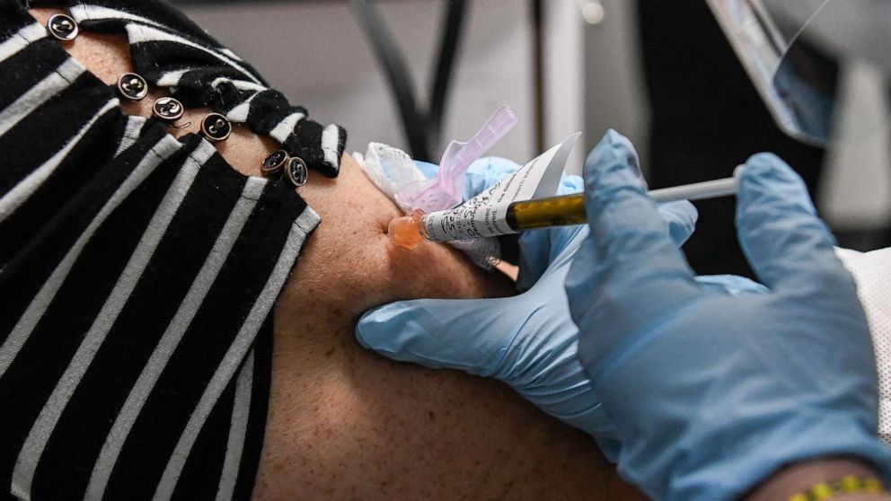 Coronavirus vaccine: How the a...