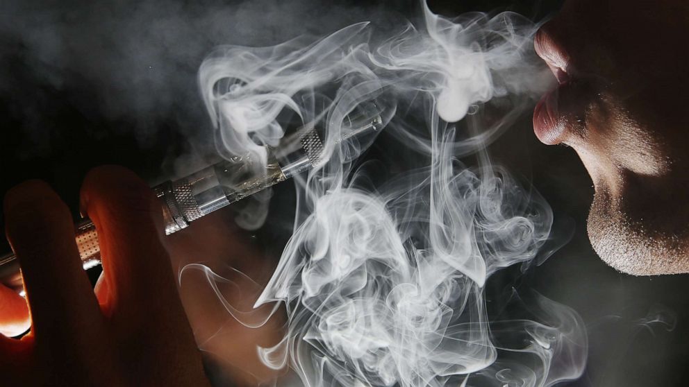Texas high school student has 'medical emergency' after vaping, officials  say - ABC News