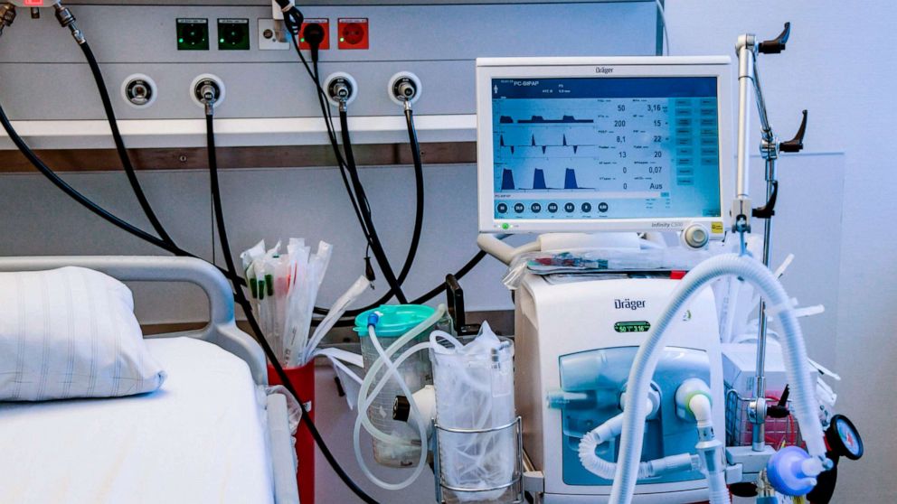 PHOTO: A ventilator is pictured during an instruction session with doctors at the Universitaetsklinikum Eppendorf in Hamburg, Germany, March 25, 2020.