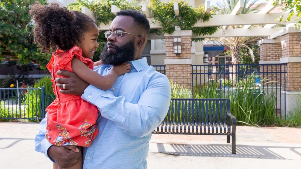 PHOTO: Walter Daniel plays with daughter Victoria near their apartment in Dublin, Calif., on Sept. 27, 2018.