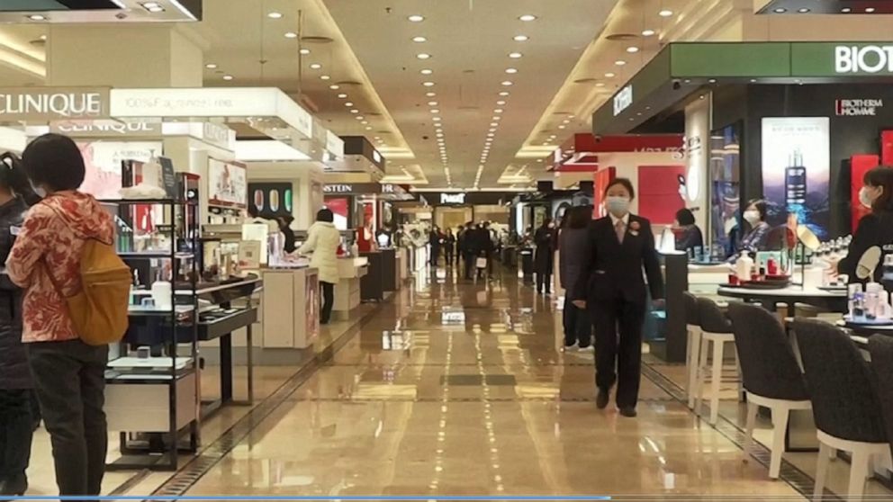 One Of Wuhan S Largest Malls Reopens To The Public Video Abc News