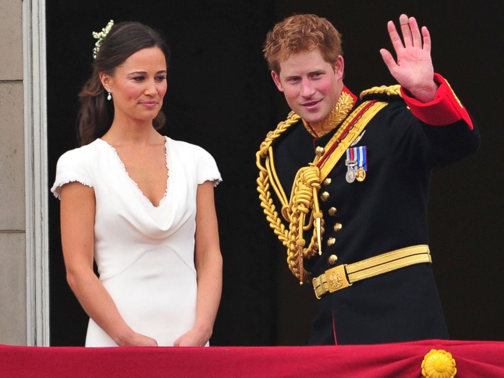 PHOTO: Pippa Middleton and Prince Harry greet crowd of admirers from the balcony of Buckingham Palace, April 29, 2011 in London.