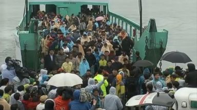 Korea Ferry Accident: Families Anxiously Wait