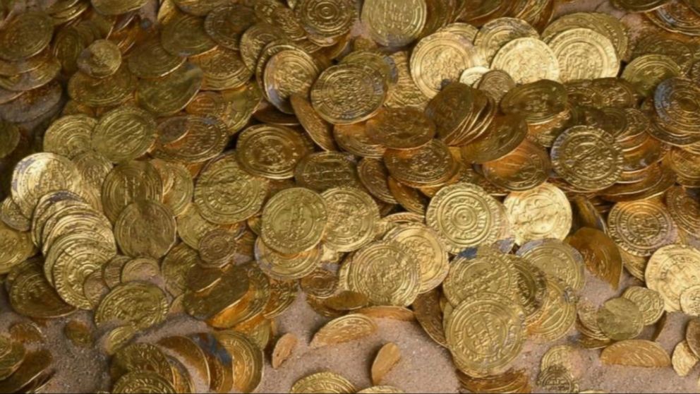 Scuba Divers Discover 'Priceless' Gold Coins Video - ABC News