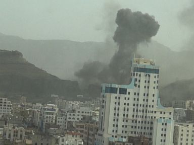 VIDEO: At least 400 Americans are still in Yemen, authorities said.