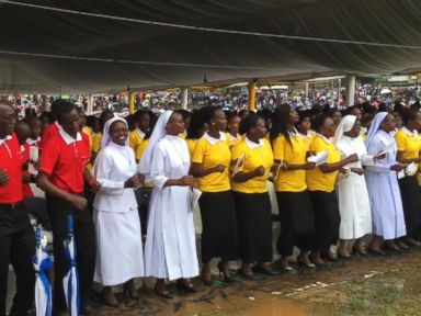 VIDEO: Pope Francis Holds Open Air Mass in Nairobi