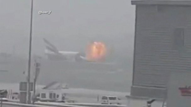 Video Emirates Plane Crash-Lands at Dubai Airport - ABC News