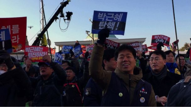 Video South Korean Lawmakers Vote To Impeach President Park Geun-hye ...