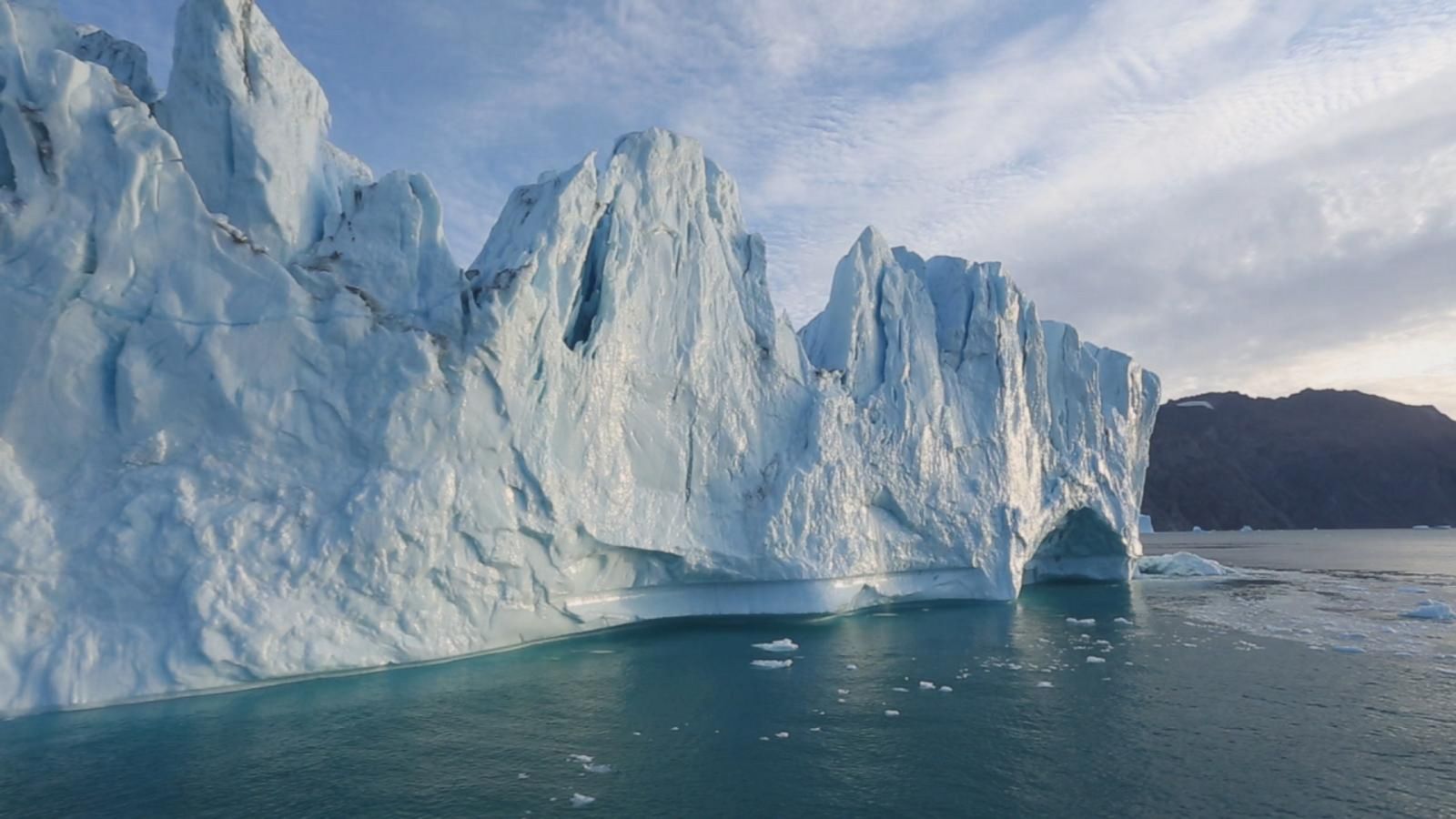 Sea ice decline in the Arctic opens up new shipping routes - Good ...