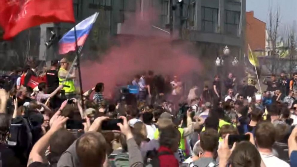 Hundreds Of Anti Putin Protesters Arrested In Russia Video Abc News