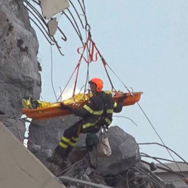 VIDEO: Urgent search for survivors in Italy bridge collapse continues